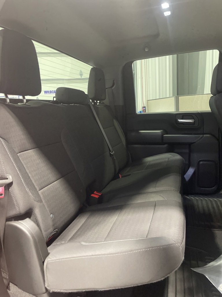 Used 2025 Chevrolet Silverado 2500 Custom w/ Custom Convenience Package image 30
