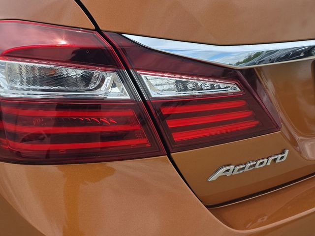 Used 2016 Honda Accord EX image 37