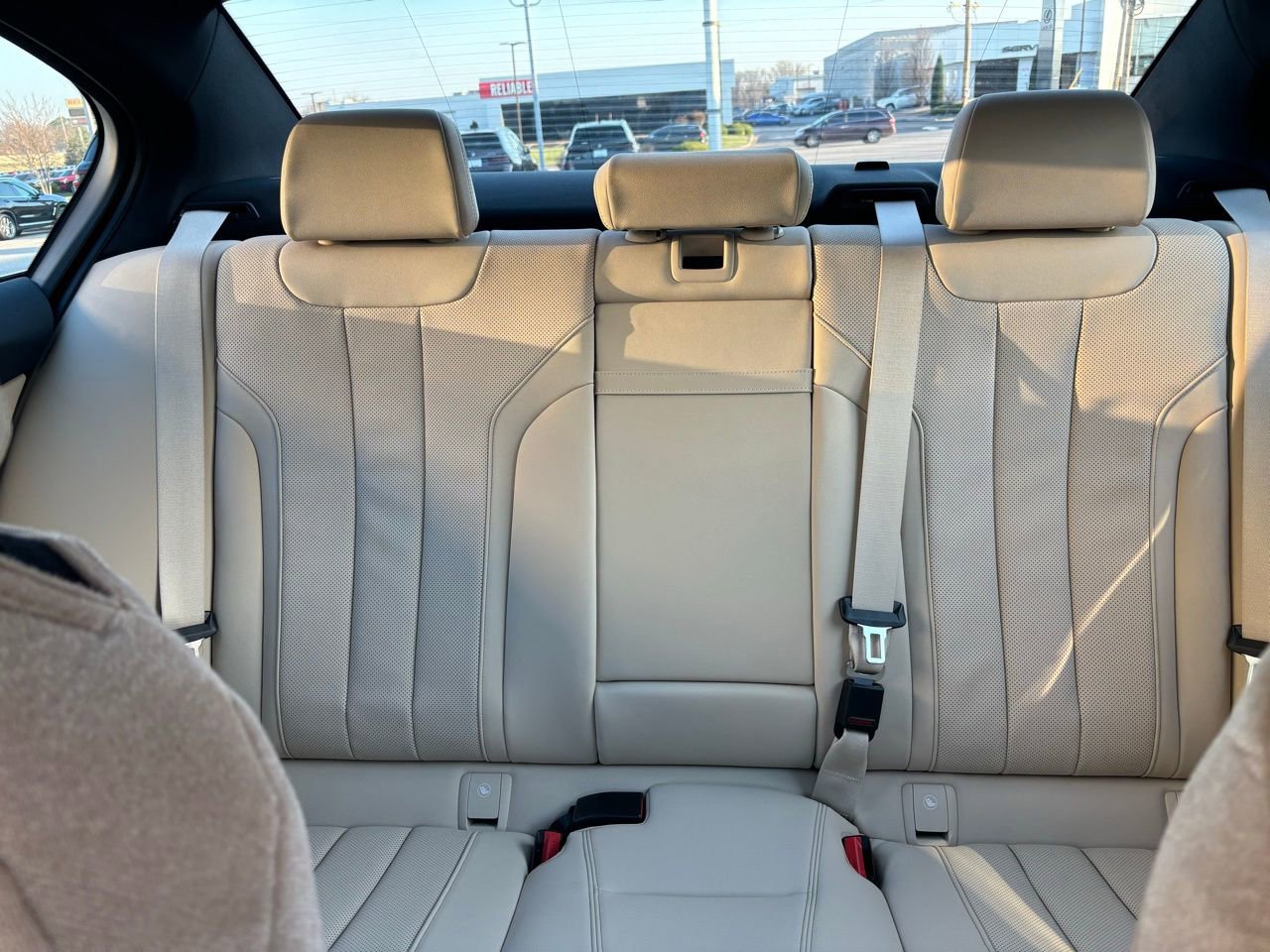 Used 2023 BMW 540i xDrive w/ M Sport Package image 15