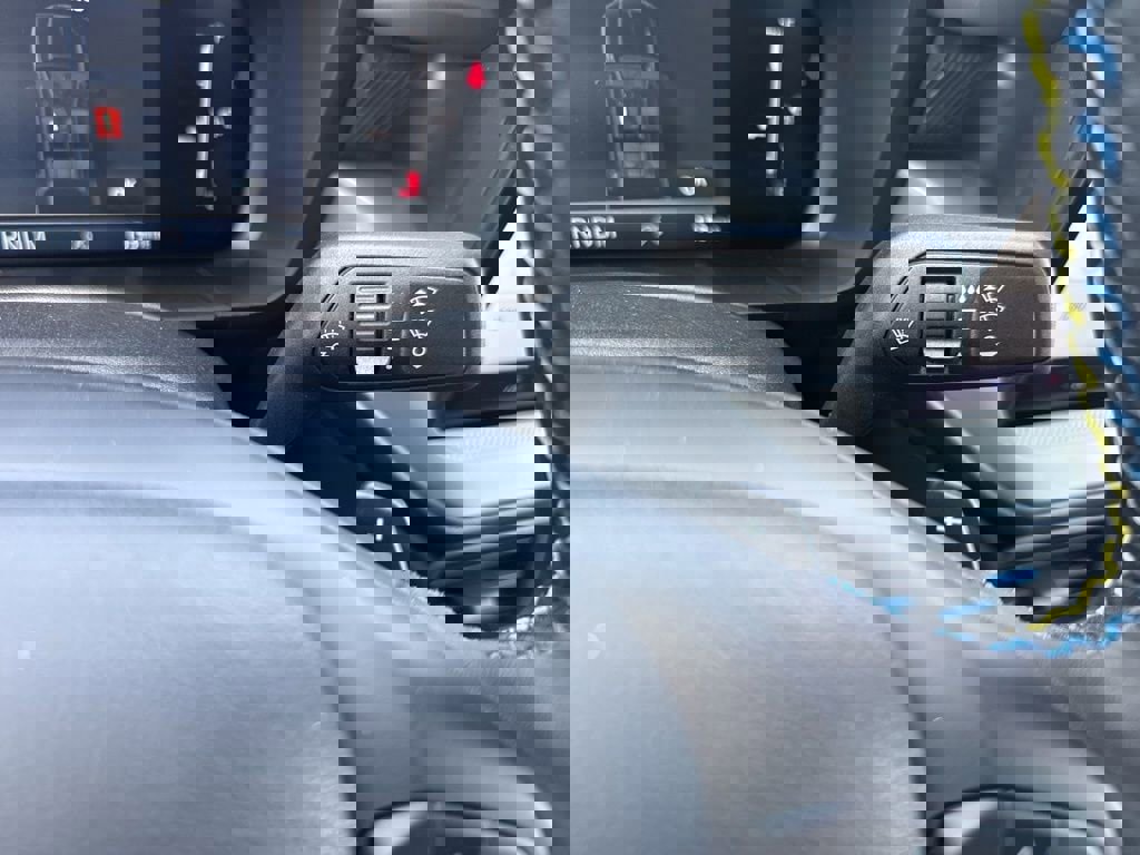 New 2025 Ford Maverick Lobo image 25