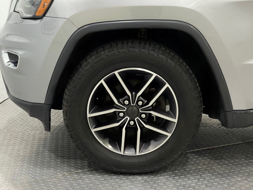 Used 2020 Jeep Grand Cherokee Limited w/ Premium Lighting Group image 35