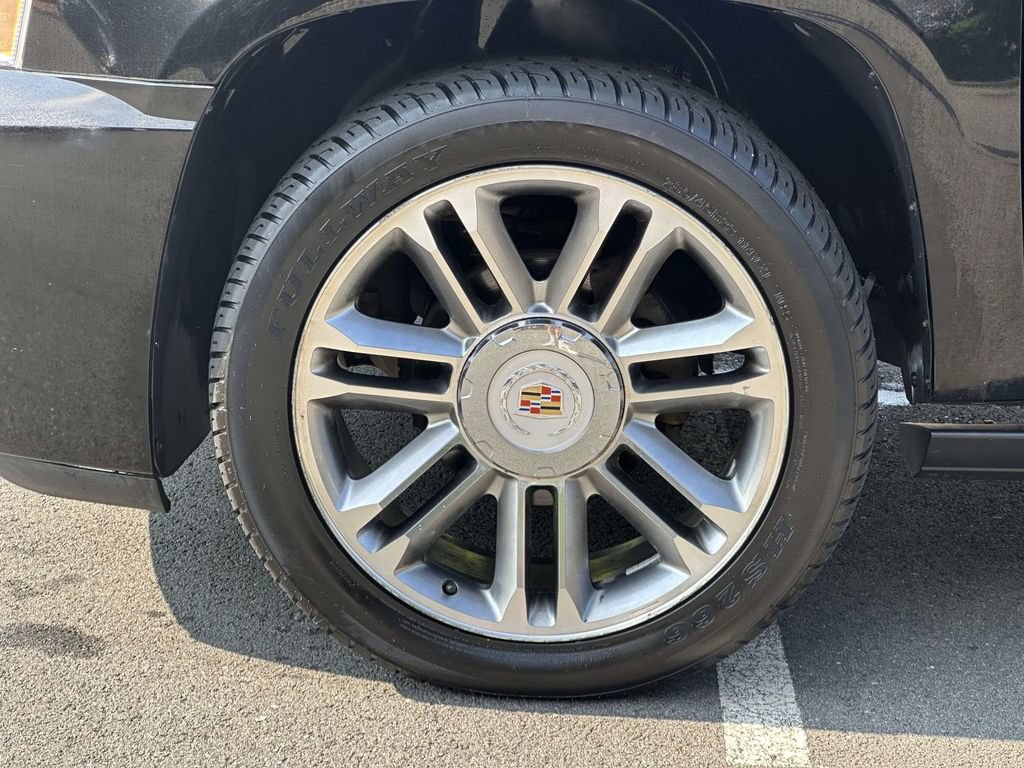 Used 2013 Cadillac Escalade ESV Premium AWD/4WD image 7