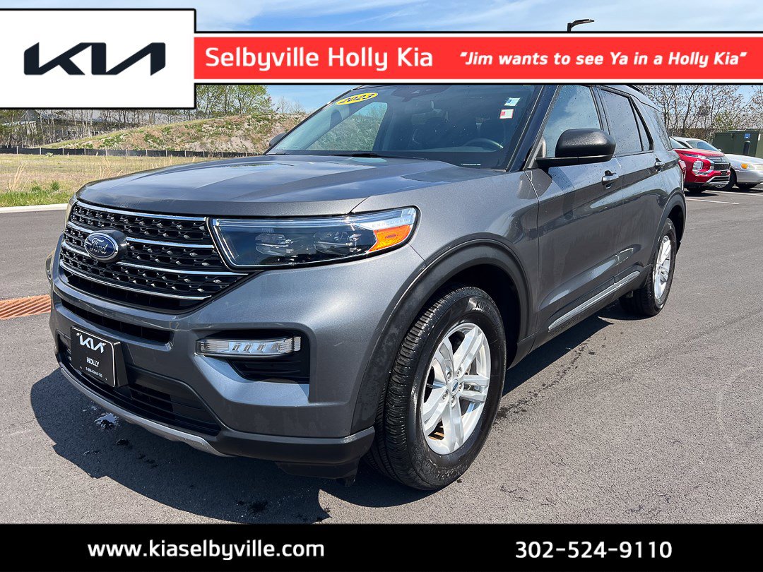 Used 2023 Ford Explorer XLT w/ Equipment Group 202A RWD image 1