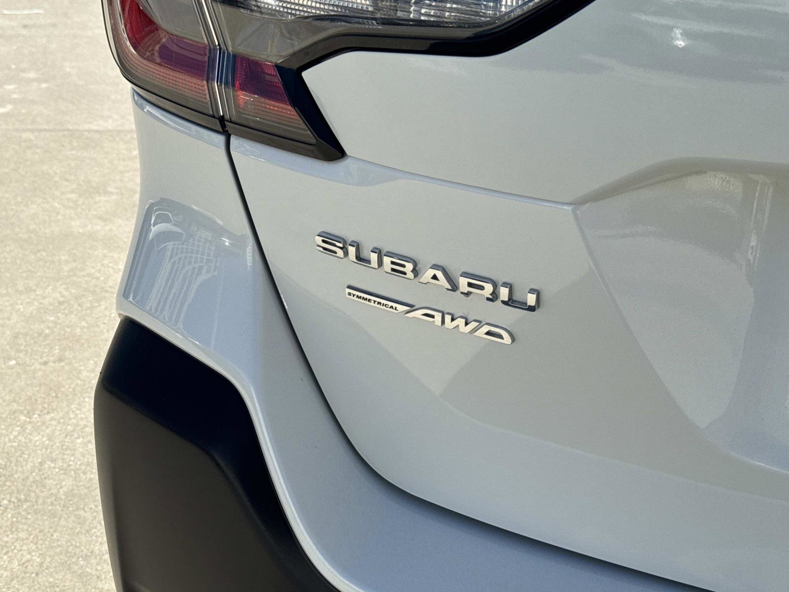 Used 2023 Subaru Outback Premium image 6