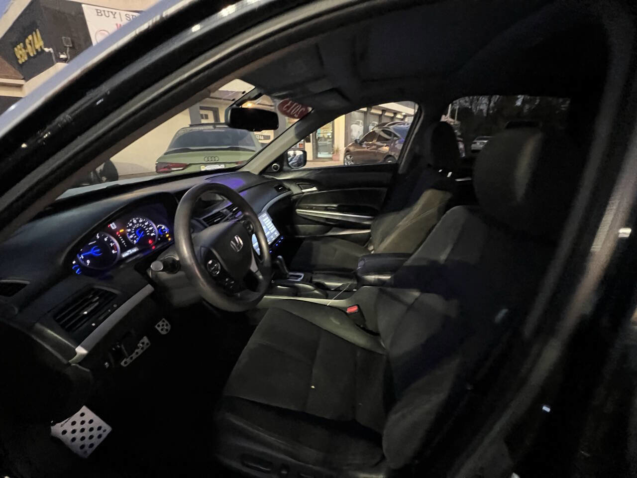 Used 2013 Honda Crosstour EX image 2