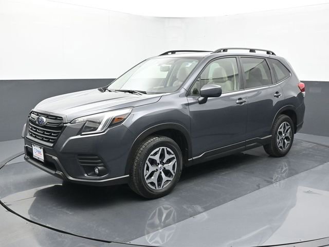 Used 2024 Subaru Forester Premium image 1