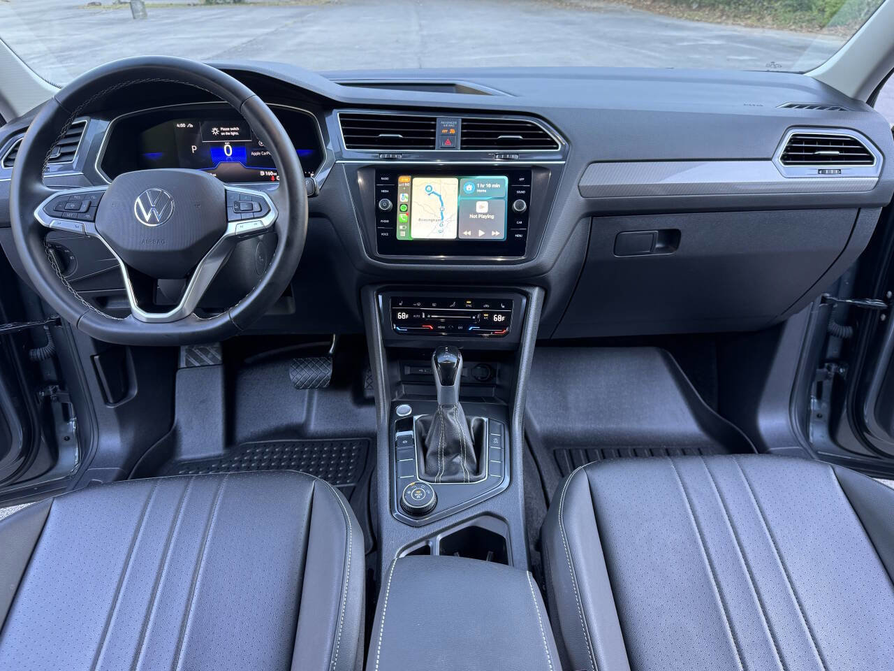 Used 2024 Volkswagen Tiguan SE image 9