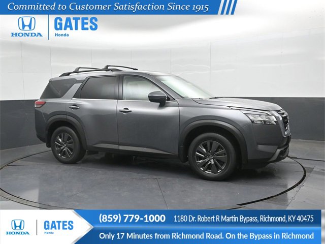 Used 2022 Nissan Pathfinder SV w/ SV Premium Package