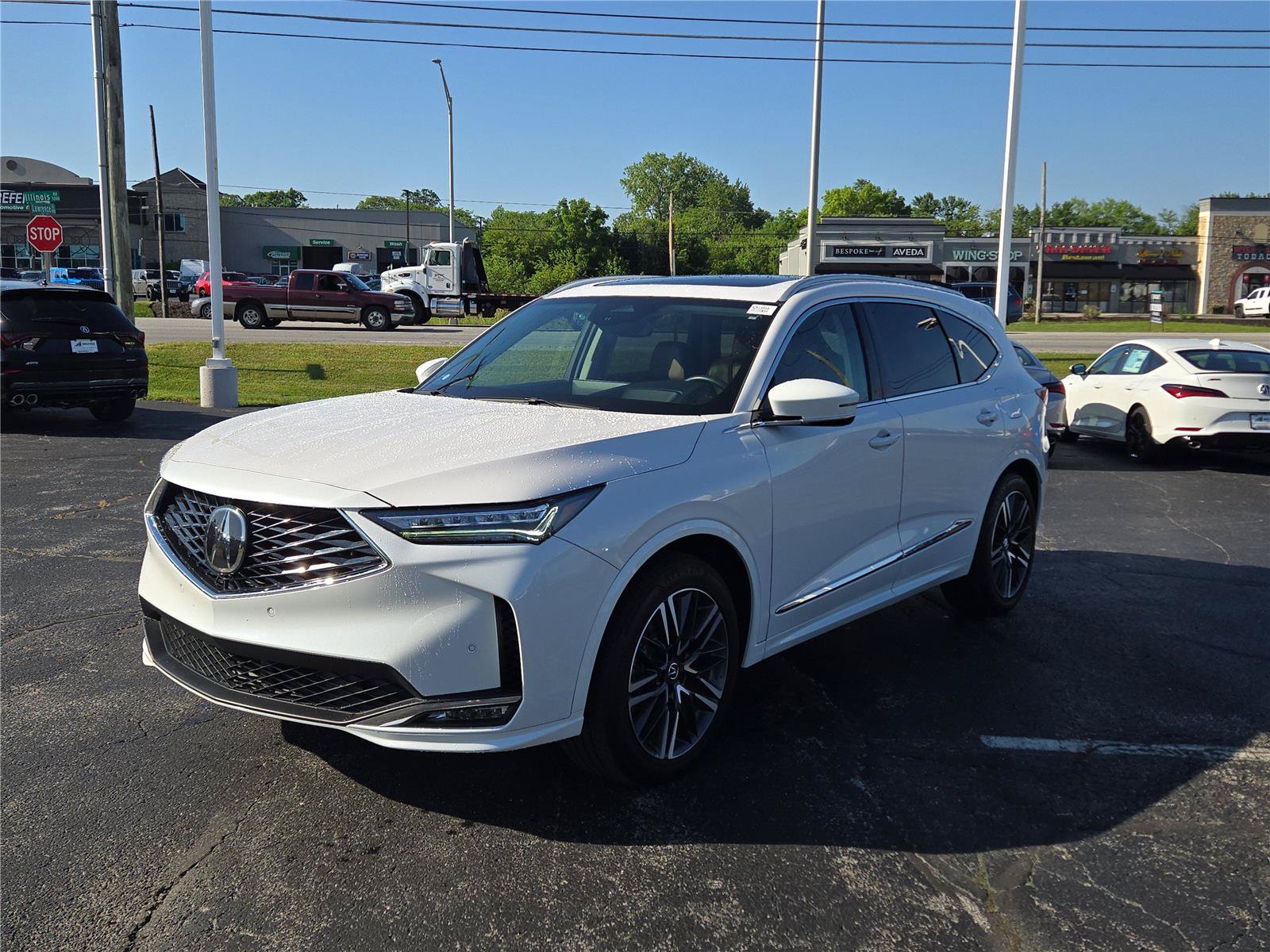 Certified 2025 Acura MDX SH-AWD w/ Advance Package image 2