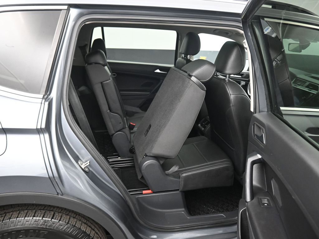 Used 2019 Volkswagen Tiguan SE AWD/4WD image 46
