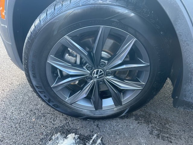 Used 2024 Volkswagen Tiguan SE image 7