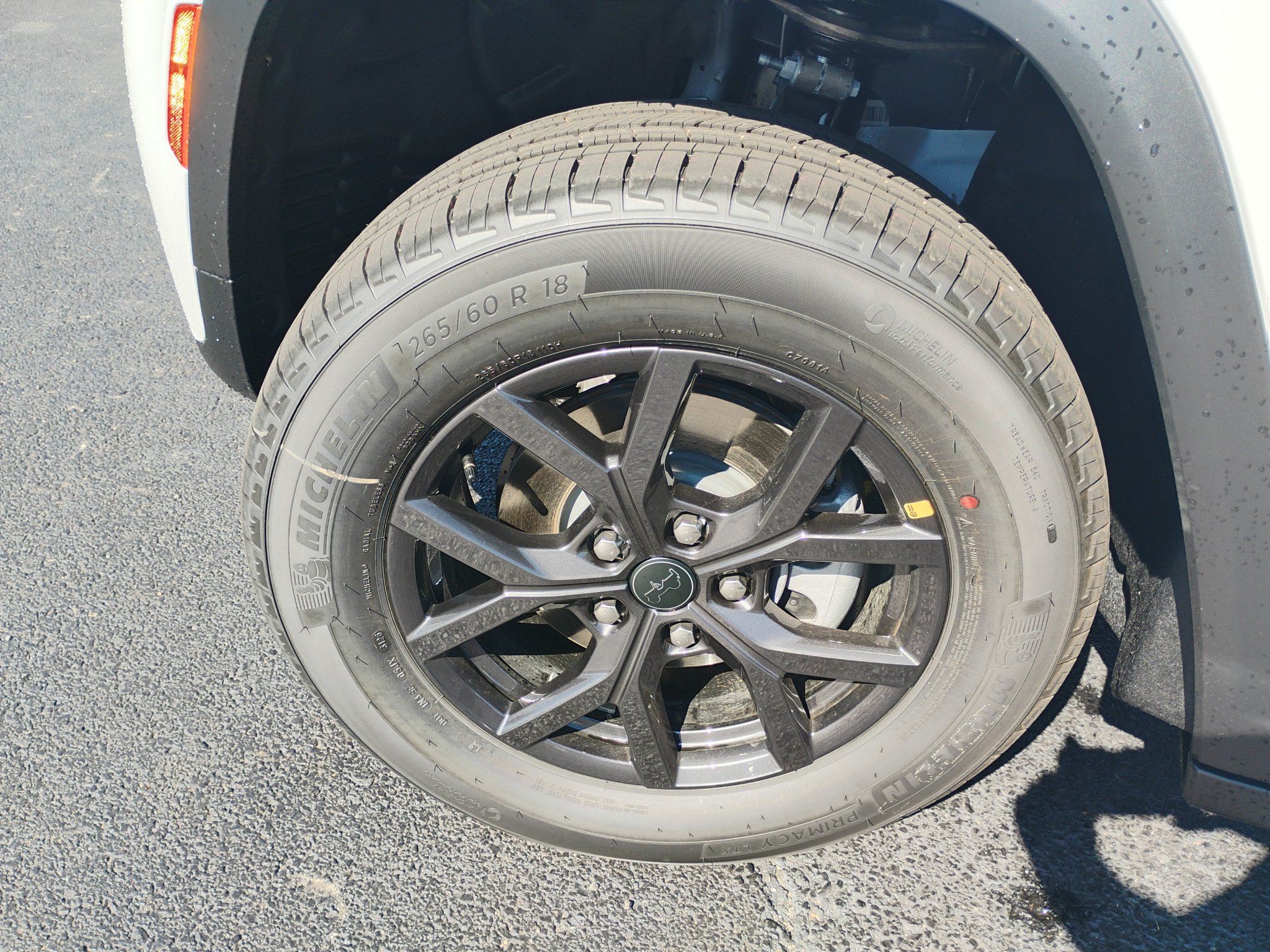New 2027 Jeep Grand Cherokee Altitude AWD/4WD image 9