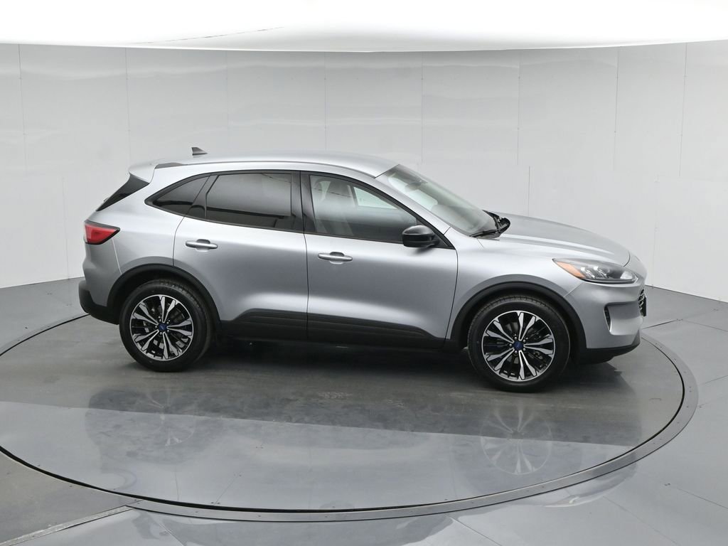 Certified 2022 Ford Escape SE w/ SE Sport Appearance Package image 56