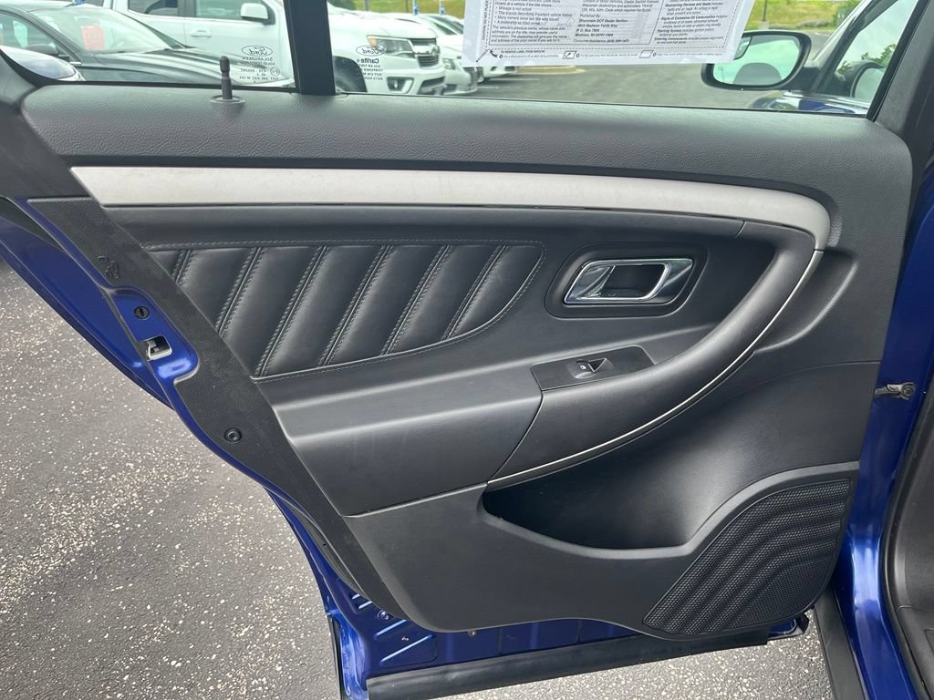 Used 2014 Ford Taurus SEL w/ Equipment Group 201A FWD image 22