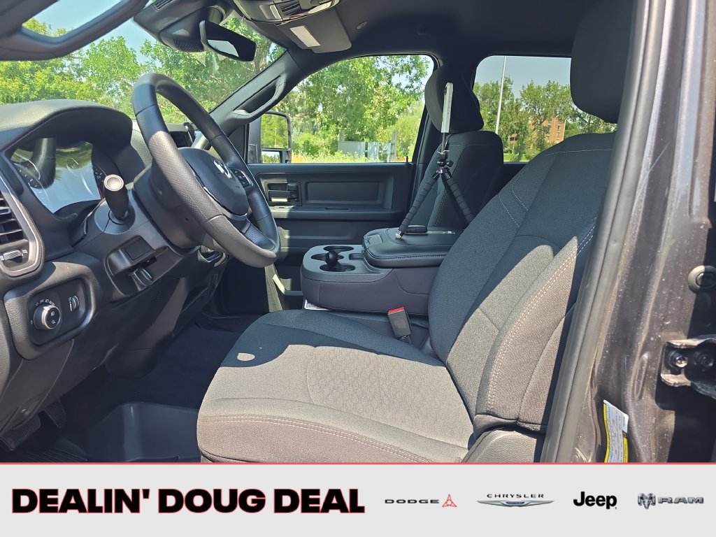 New 2026 RAM 2500 Tradesman AWD/4WD image 9