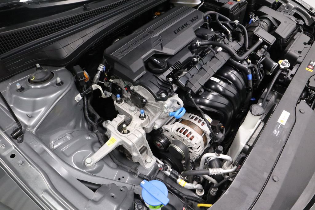 Certified 2025 Hyundai Elantra SEL image 16