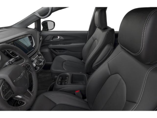 Certified 2026 Chrysler Pacifica Premium FWD image 8