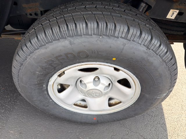 Used 2021 Toyota Tacoma SR AWD/4WD image 26