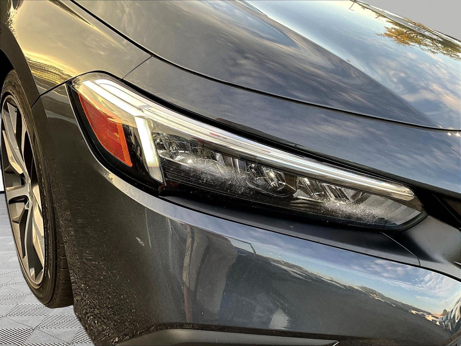 Used 2022 Honda Civic Touring image 32