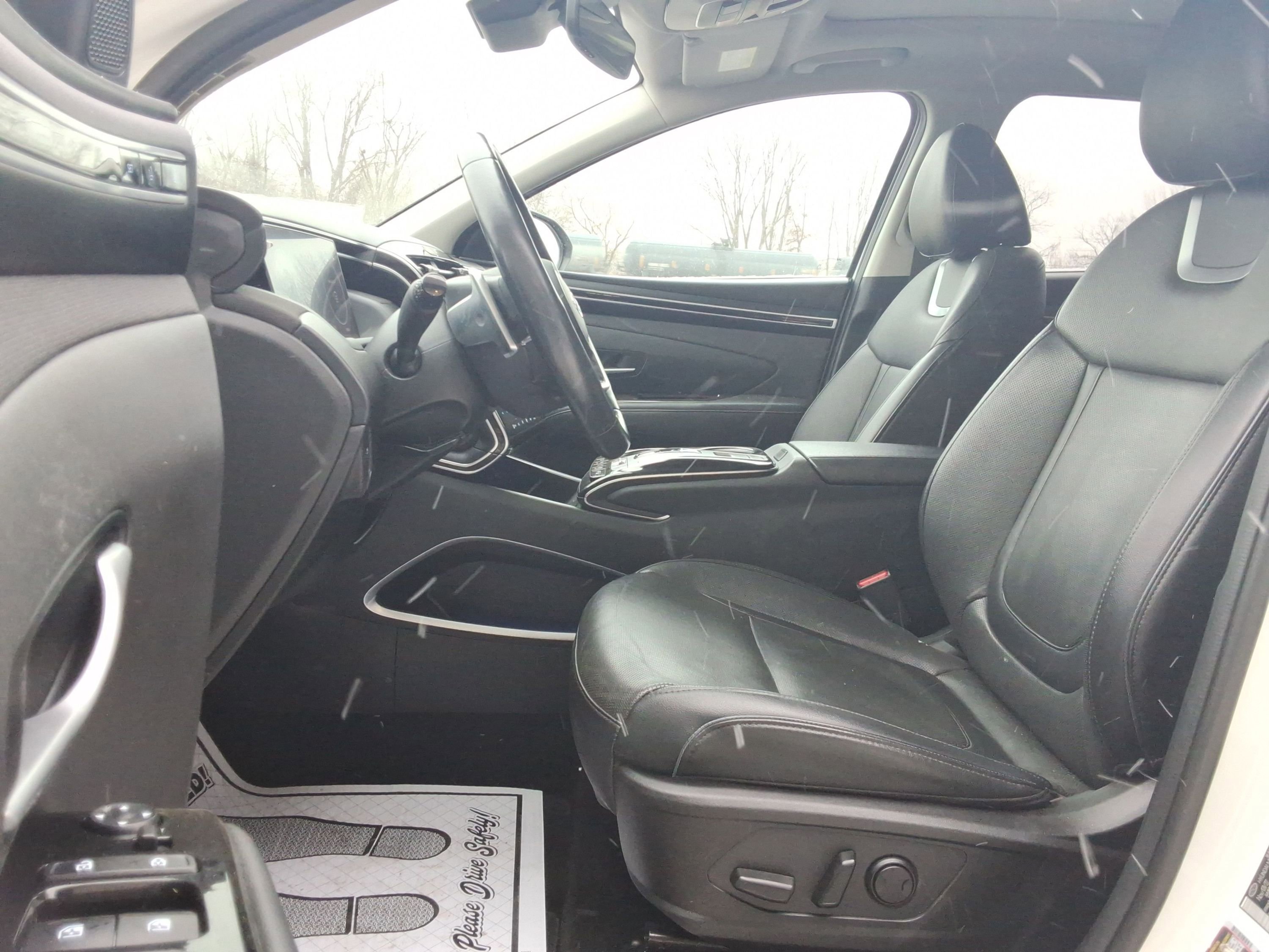 Used 2023 Hyundai Tucson Limited image 28