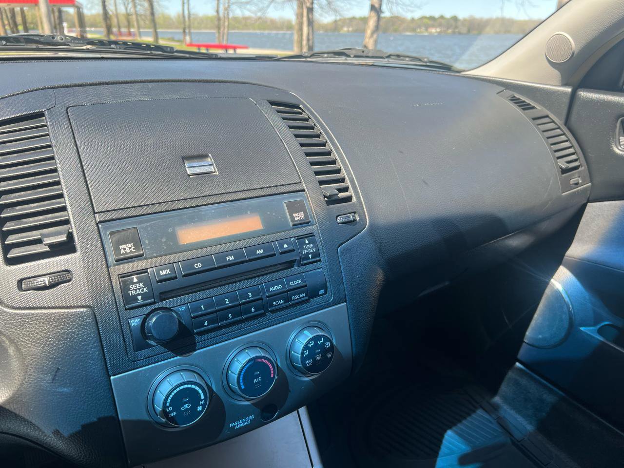 Used 2005 Nissan Altima 2.5 S w/ (S02) Side Airbags Pkg FWD image 26