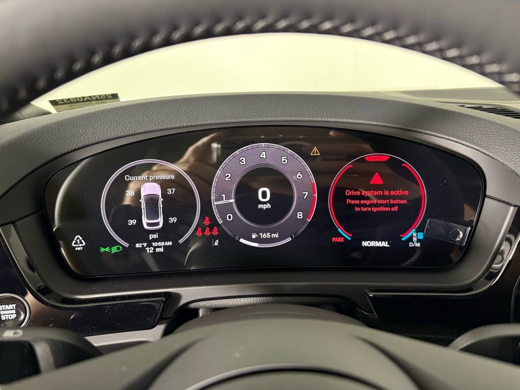 Certified 2025 Porsche Cayenne Coupe image 40