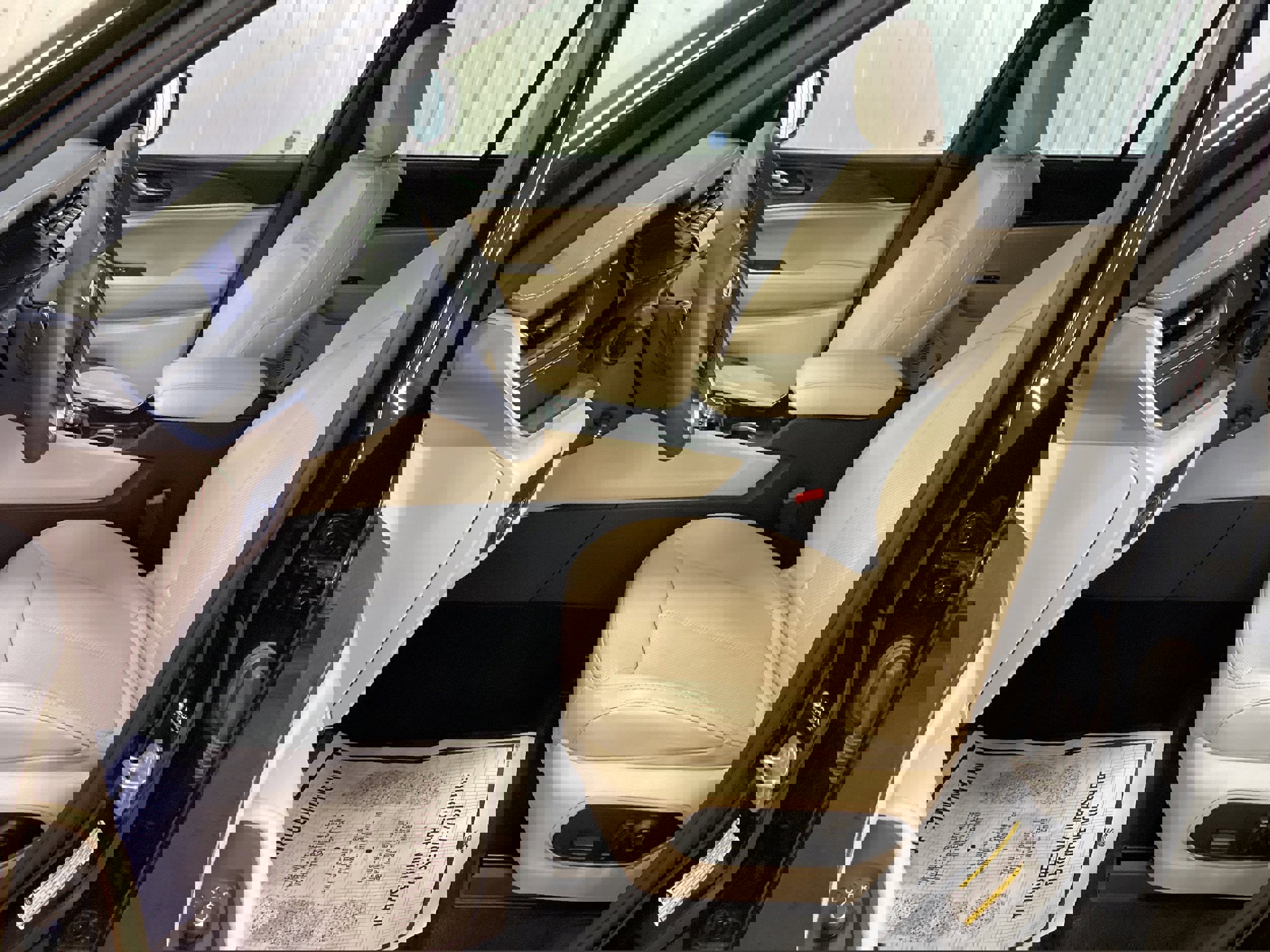 Used 2024 Jeep Grand Cherokee Limited w/ Luxury Tech Group II image 17