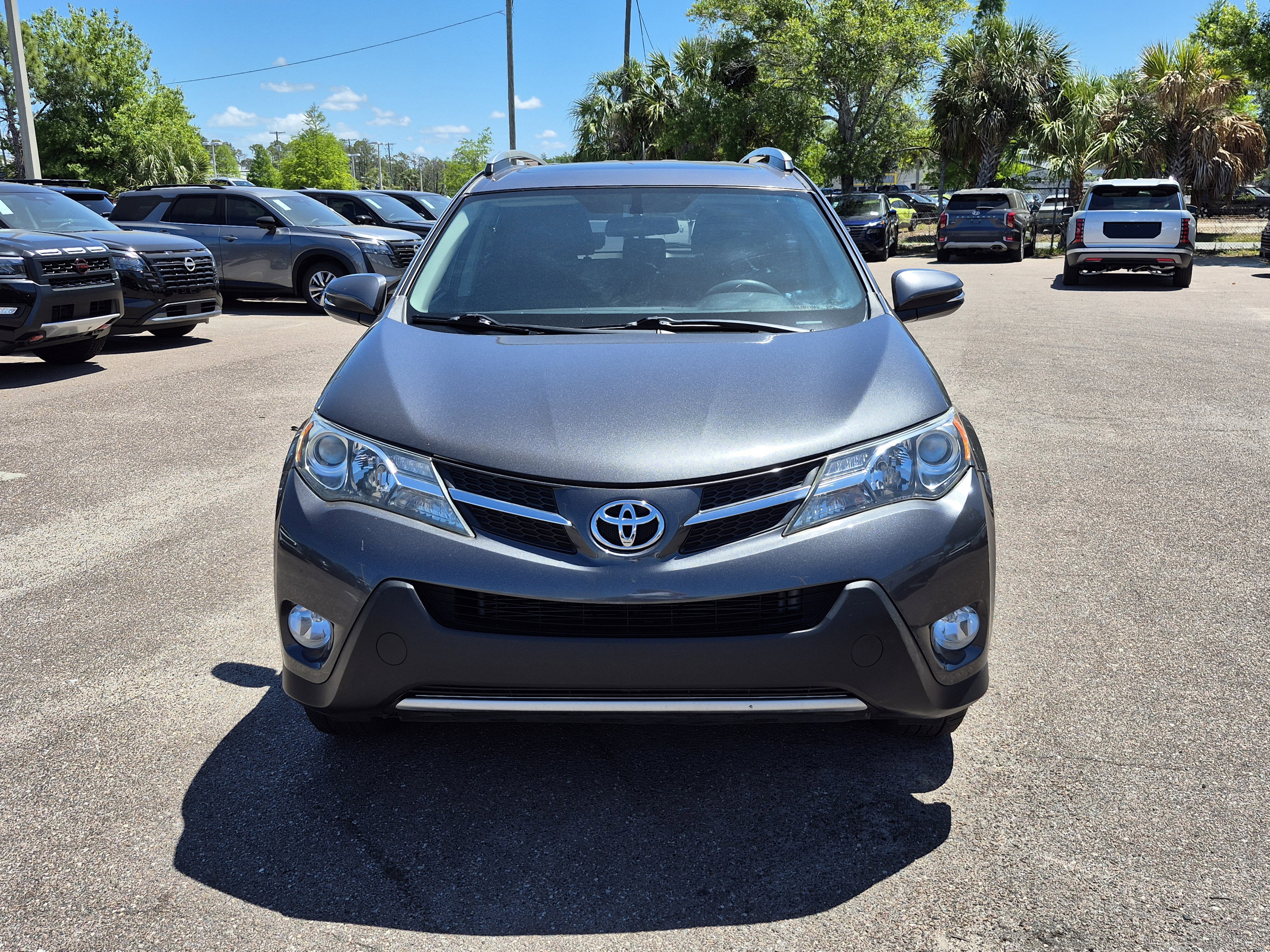 Used 2015 Toyota RAV4 XLE FWD image 2