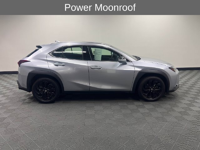 Certified 2024 Lexus UX 250h FWD image 4