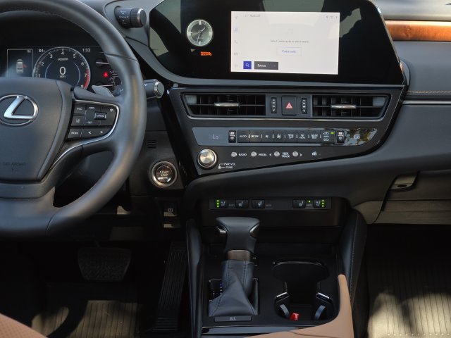 Used 2023 Lexus ES 350 w/ Premium Package FWD image 19