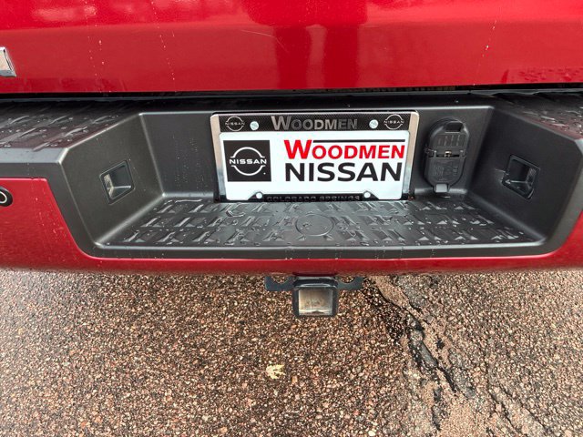 Used 2017 Nissan Titan SL AWD/4WD image 12