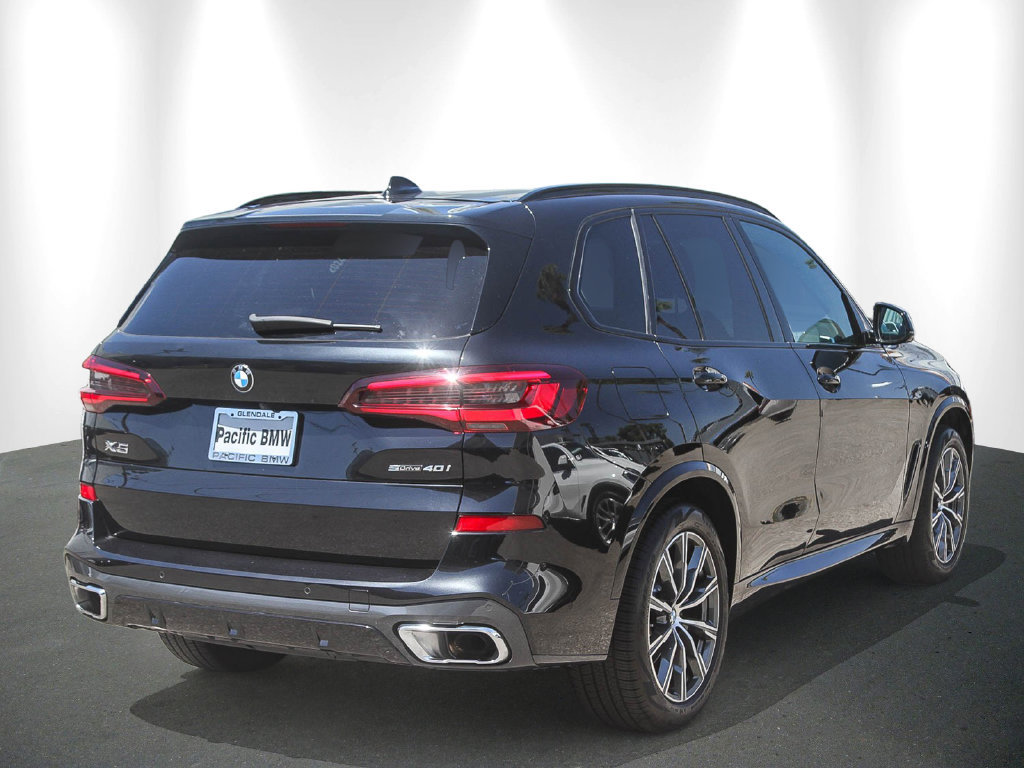 Used 2023 BMW X5 sDrive40i w/ M Sport Package RWD image 6