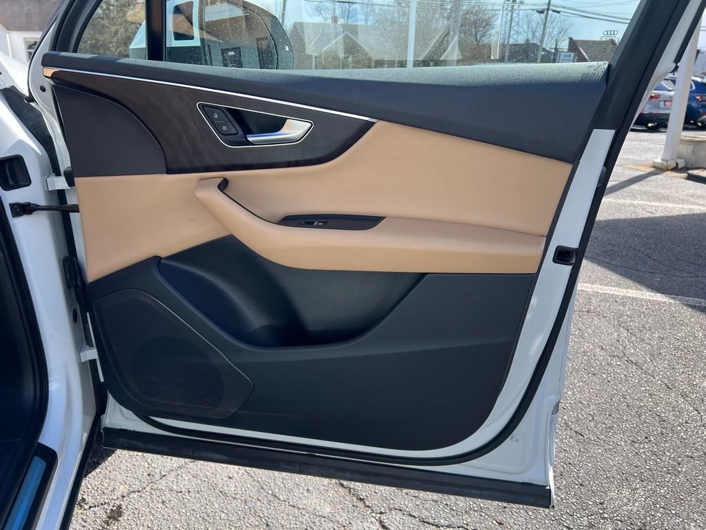 Used 2023 Audi Q7 3.0T Premium image 32