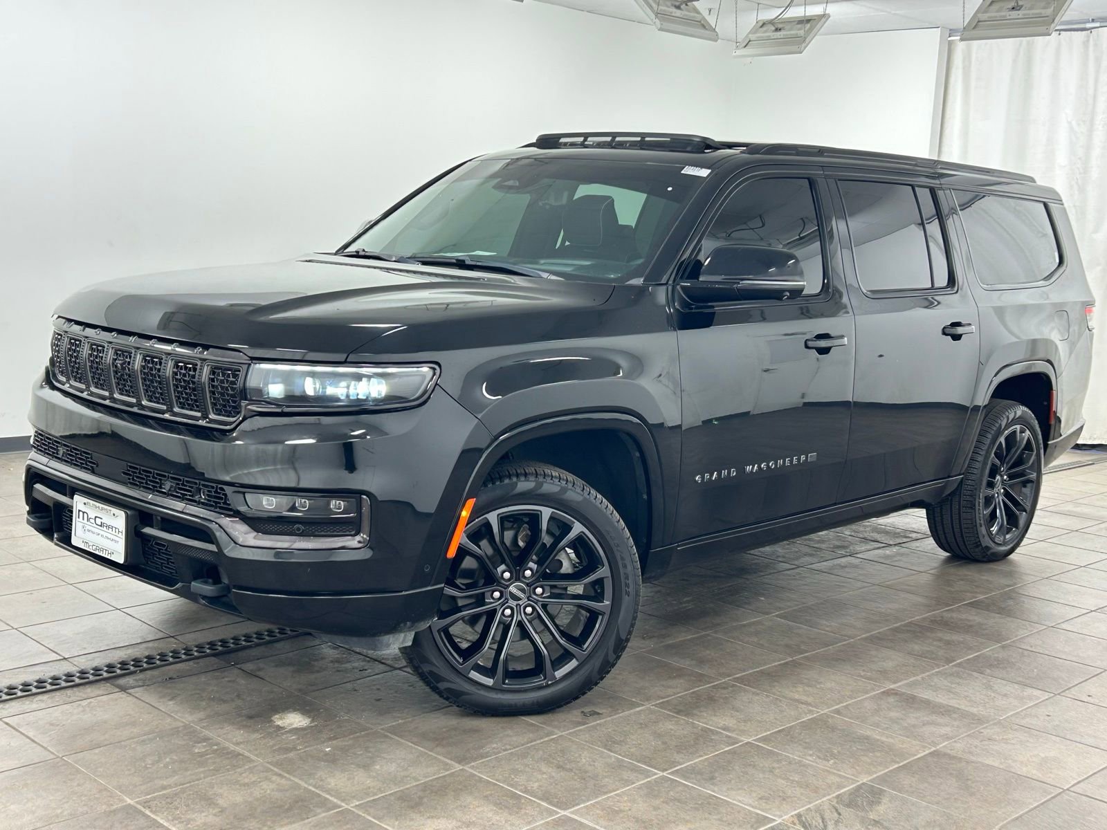 Used 2024 Jeep Grand Wagoneer L Series III w/ Rear Seat Video Group 1 image 1