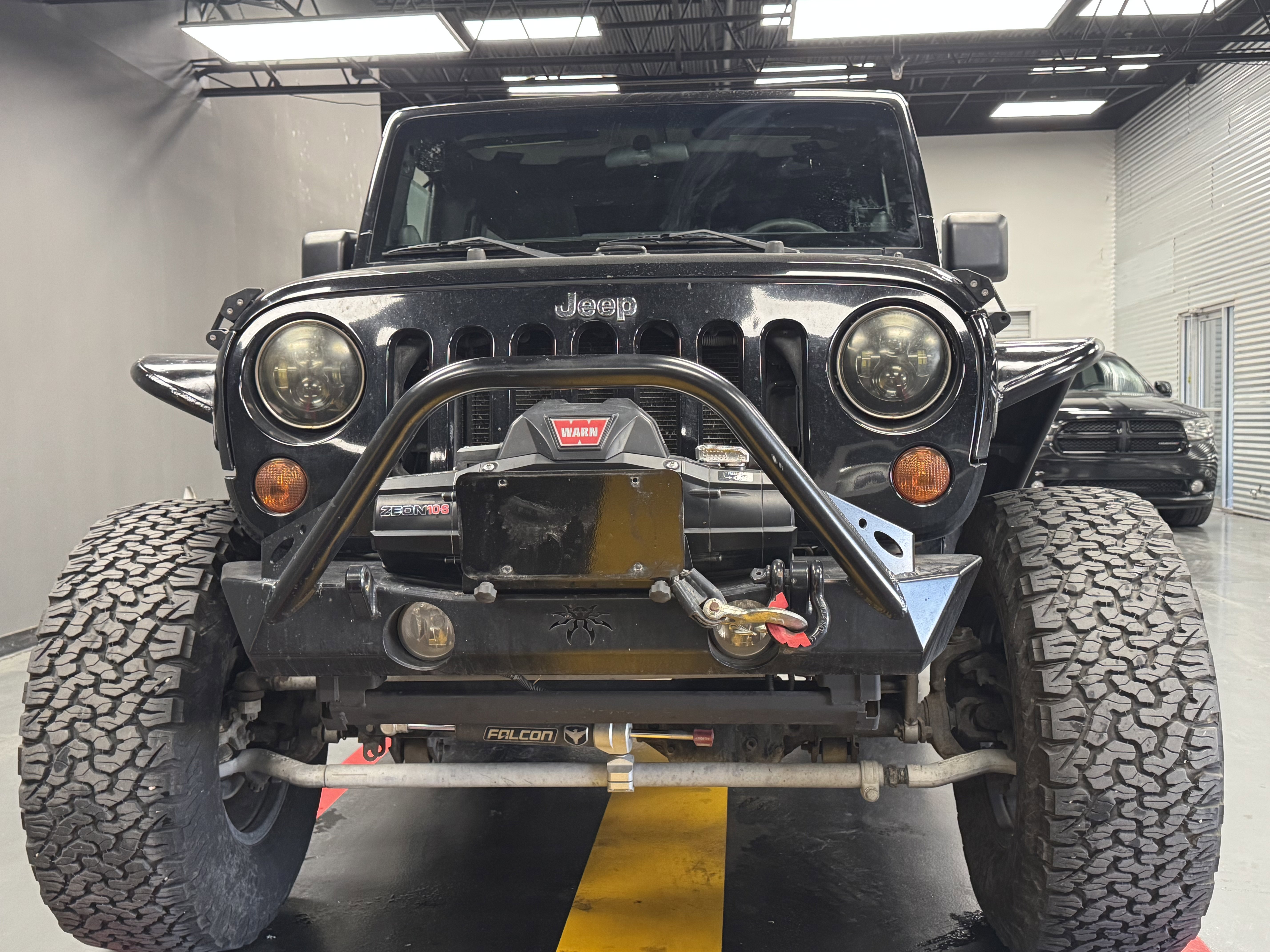 Used 2011 Jeep Wrangler Unlimited Sahara image 8