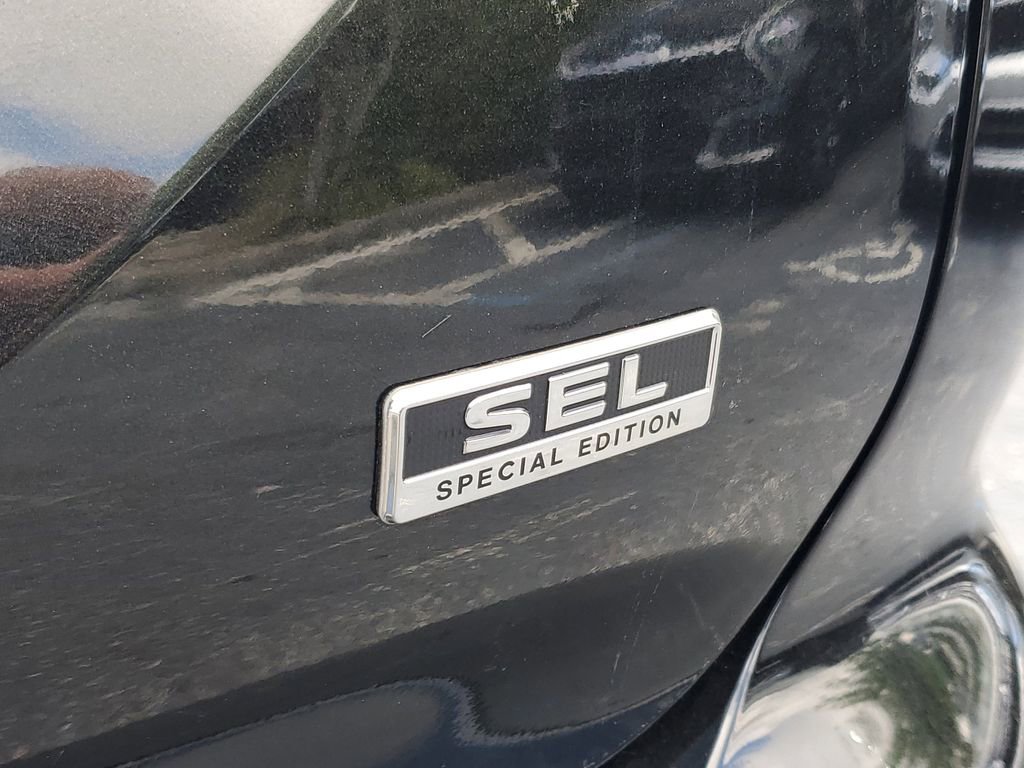 Used 2022 Mitsubishi Outlander SEL image 9