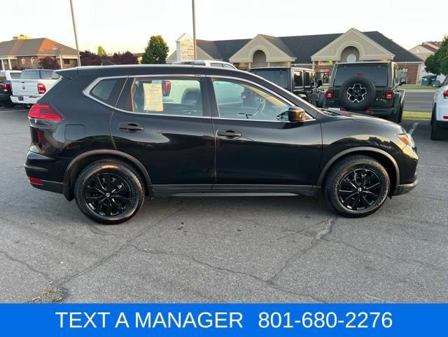 Used 2017 Nissan Rogue S FWD image 6