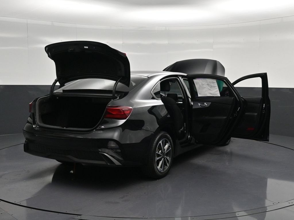 Used 2024 Kia Forte LXS w/ LXS Technology Package FWD image 36