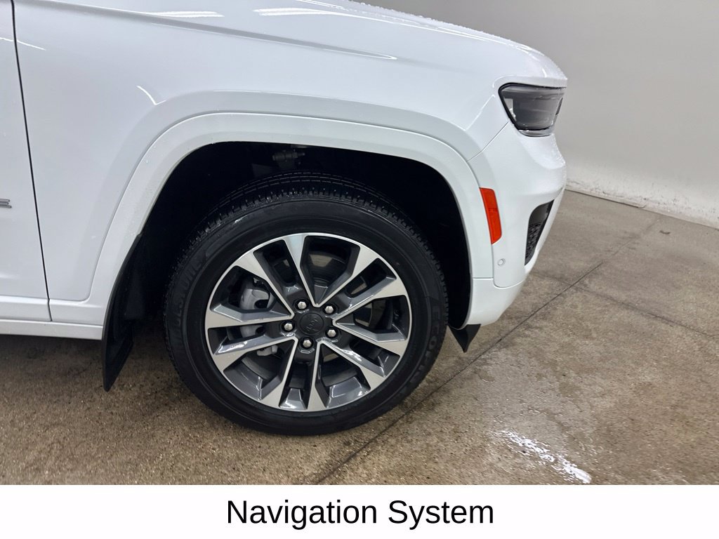 Used 2024 Jeep Grand Cherokee L Overland AWD/4WD image 16