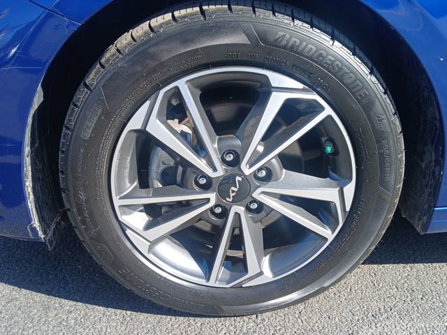 Used 2022 Kia Forte LXS w/ LXS Technology Package image 27