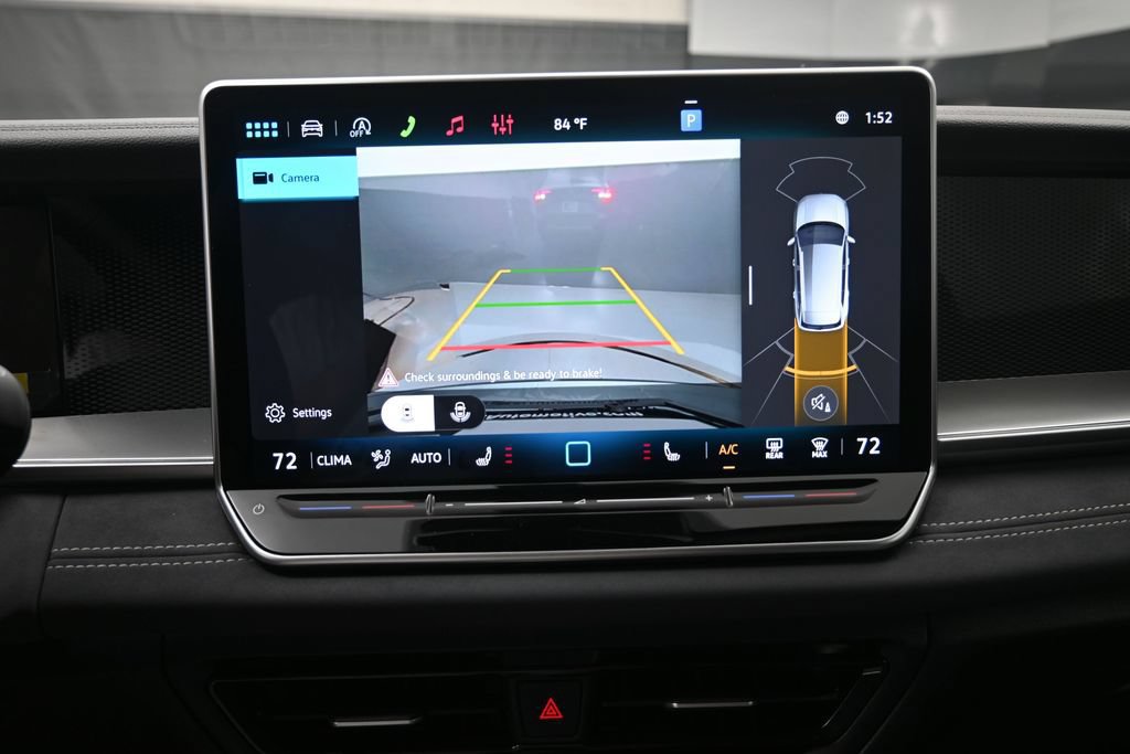 New 2026 Volkswagen Tiguan SE FWD image 12