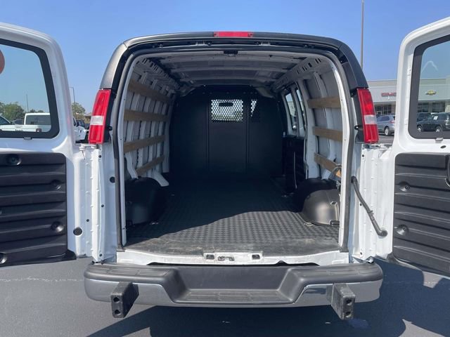 Used 2024 Chevrolet Express 2500 w/ Driver Convenience Package image 10