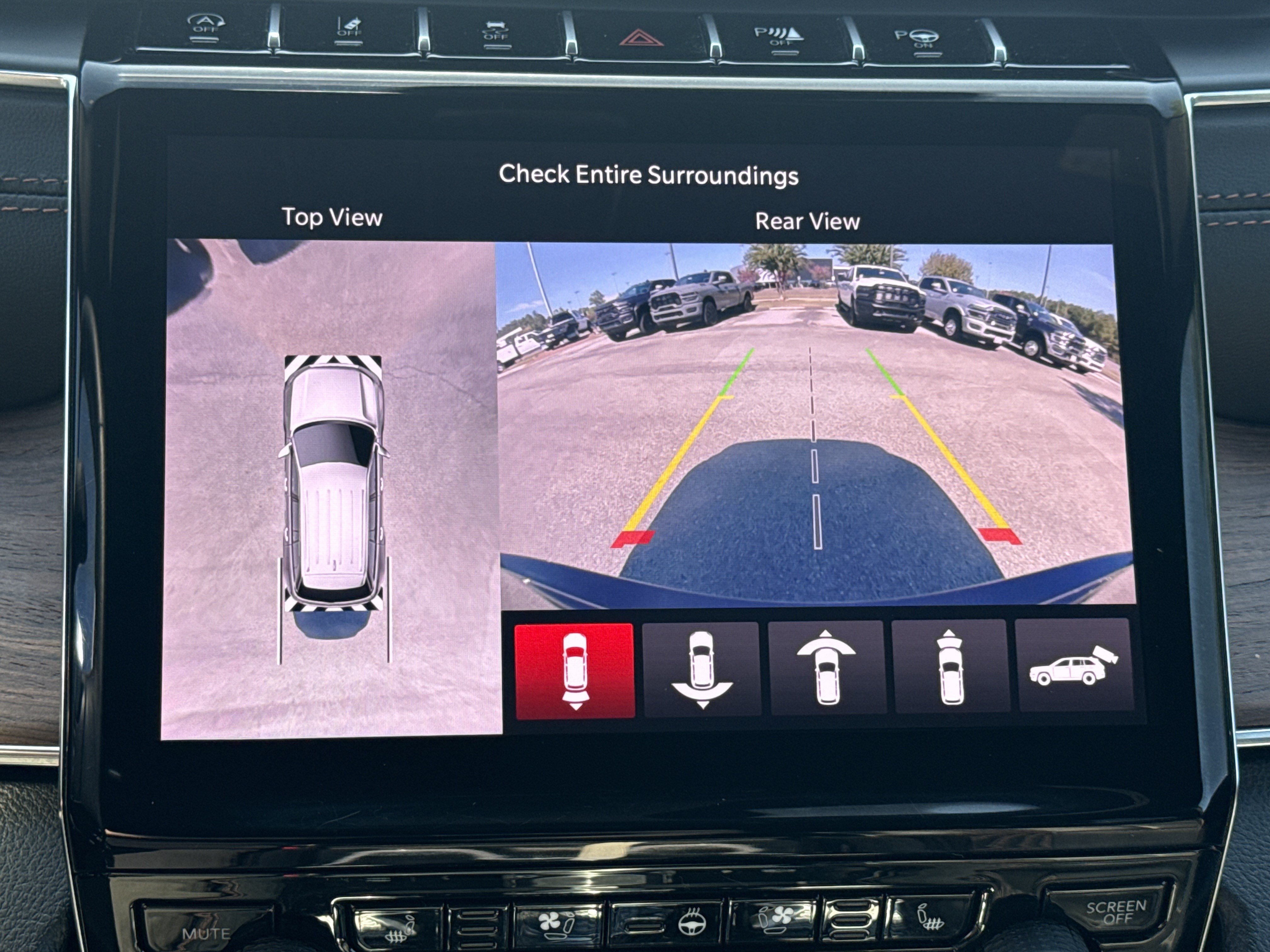 Used 2025 Jeep Grand Cherokee Summit w/ Obsidian Package AWD/4WD image 29