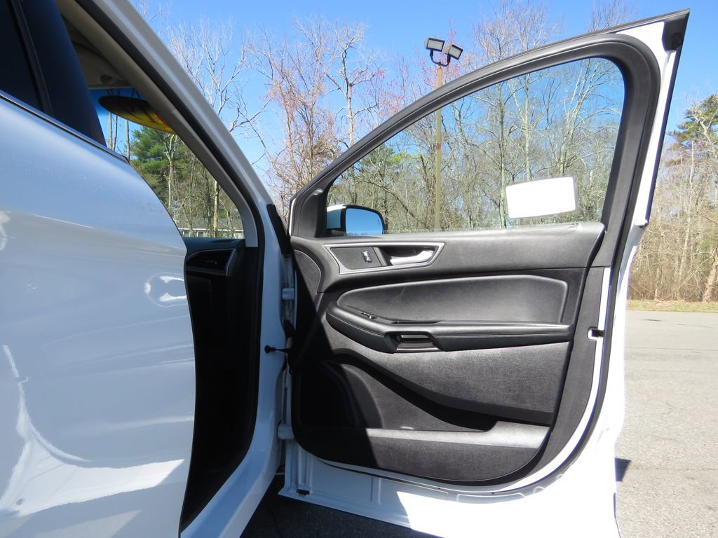 Used 2019 Ford Edge SEL w/ Equipment Group 201A AWD/4WD image 12