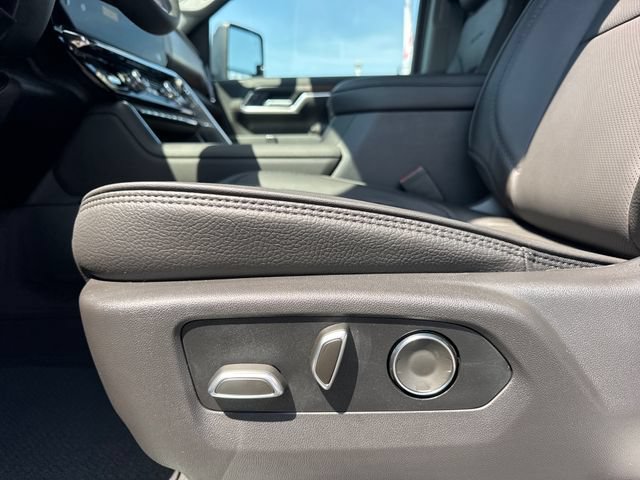 New 2026 GMC Sierra 2500 Denali w/ Denali Reserve Package AWD/4WD image 14