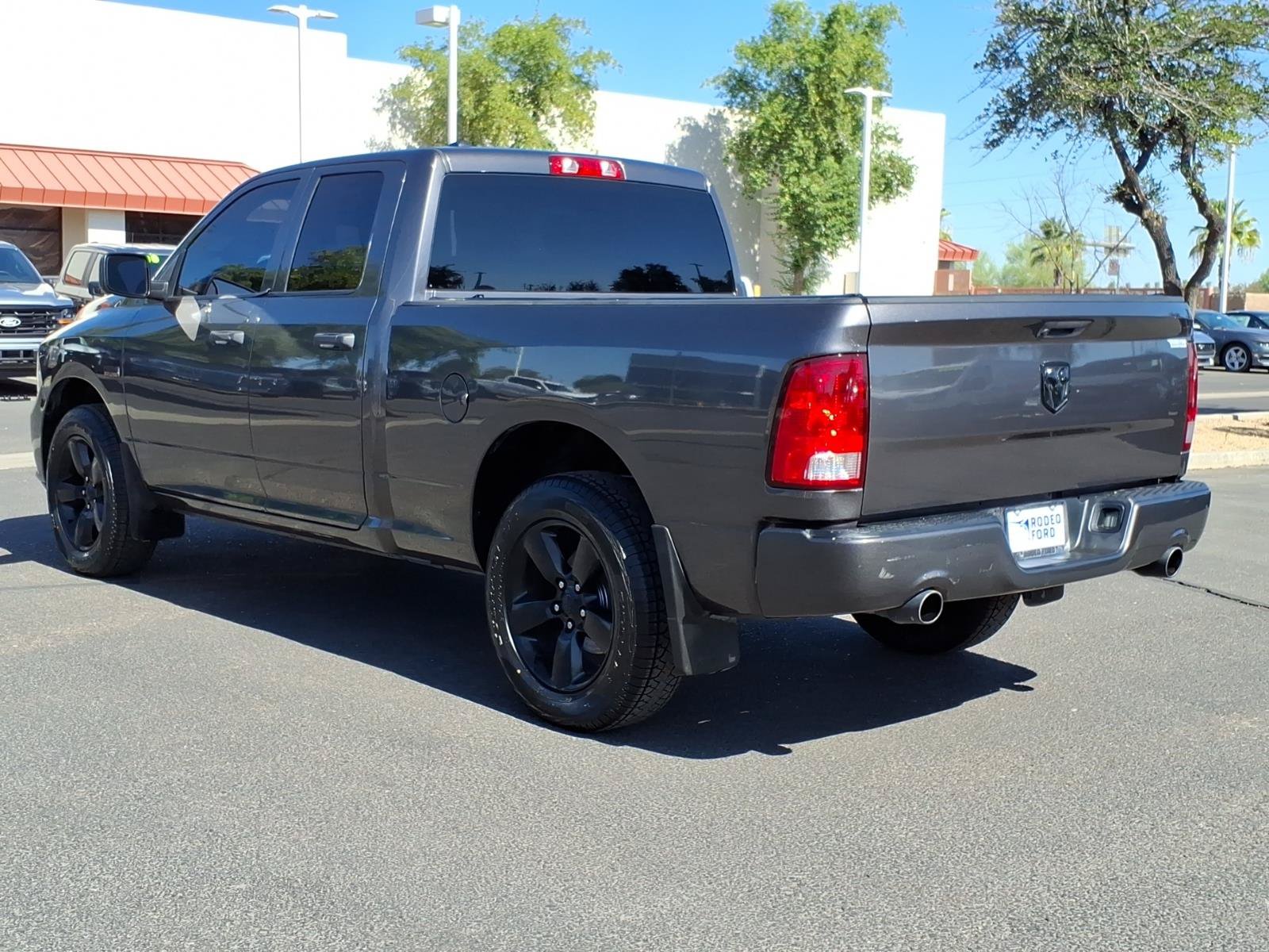 Used 2019 RAM 1500 Express w/ Express Value Package RWD image 3