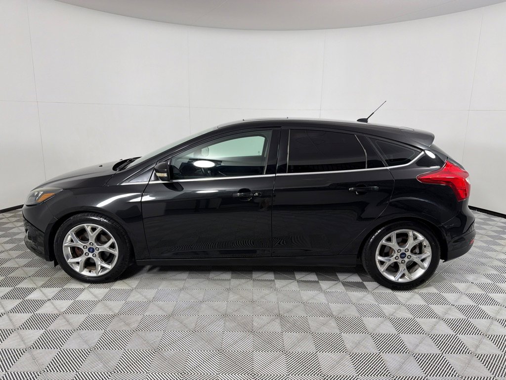 Used 2014 Ford Focus Titanium FWD image 6