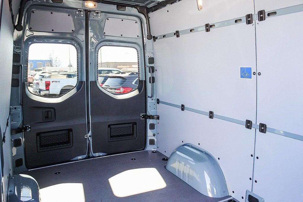 Used 2024 Mercedes-Benz Sprinter 144 Cargo image 21