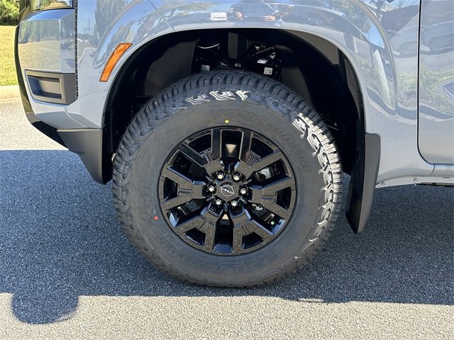 New 2026 Nissan Frontier SV image 10