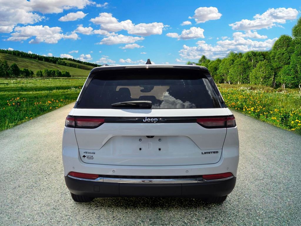 Used 2022 Jeep Grand Cherokee Limited AWD/4WD image 5